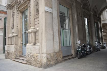 Showroom in Cordusio, Milan