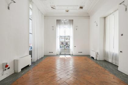Showroom in Cordusio, Milan