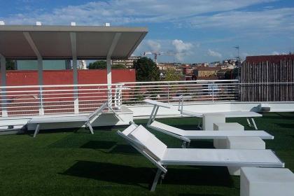 Two-level terrace in central Milan