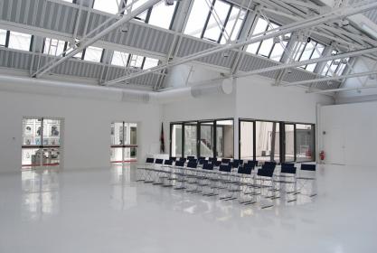 White-washed, multipurpose space in Bicocca, Milan