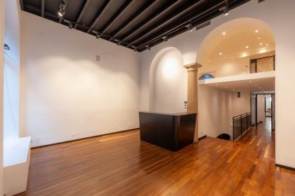 Showroom San Babila district