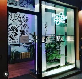 Temporary shop in Brera