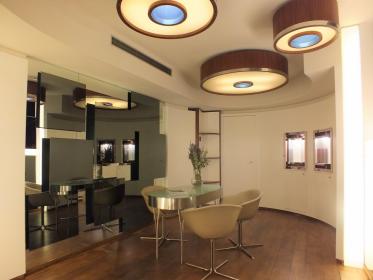 Temporary shop in Brera