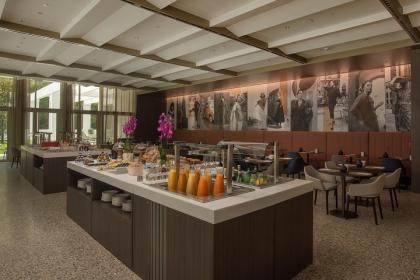 Luxury hotel City Life