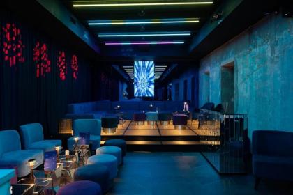 Restaurant with private rooms for events