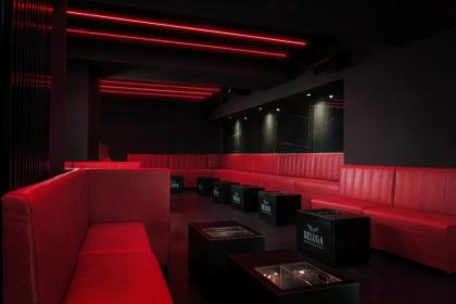 Design club in Repubblica district