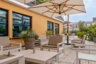 Building with double terrace in Cairoli