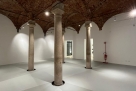 Large venue with windows in Cordusio