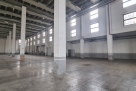 Vast industrial venue in the Certosa district