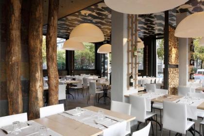 Disco-restaurant in the Monumentale district, Mila