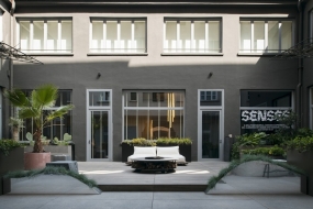 Event venue with outdoor area in Porta Venezia